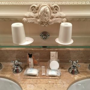 Disneyland hotel bathroom